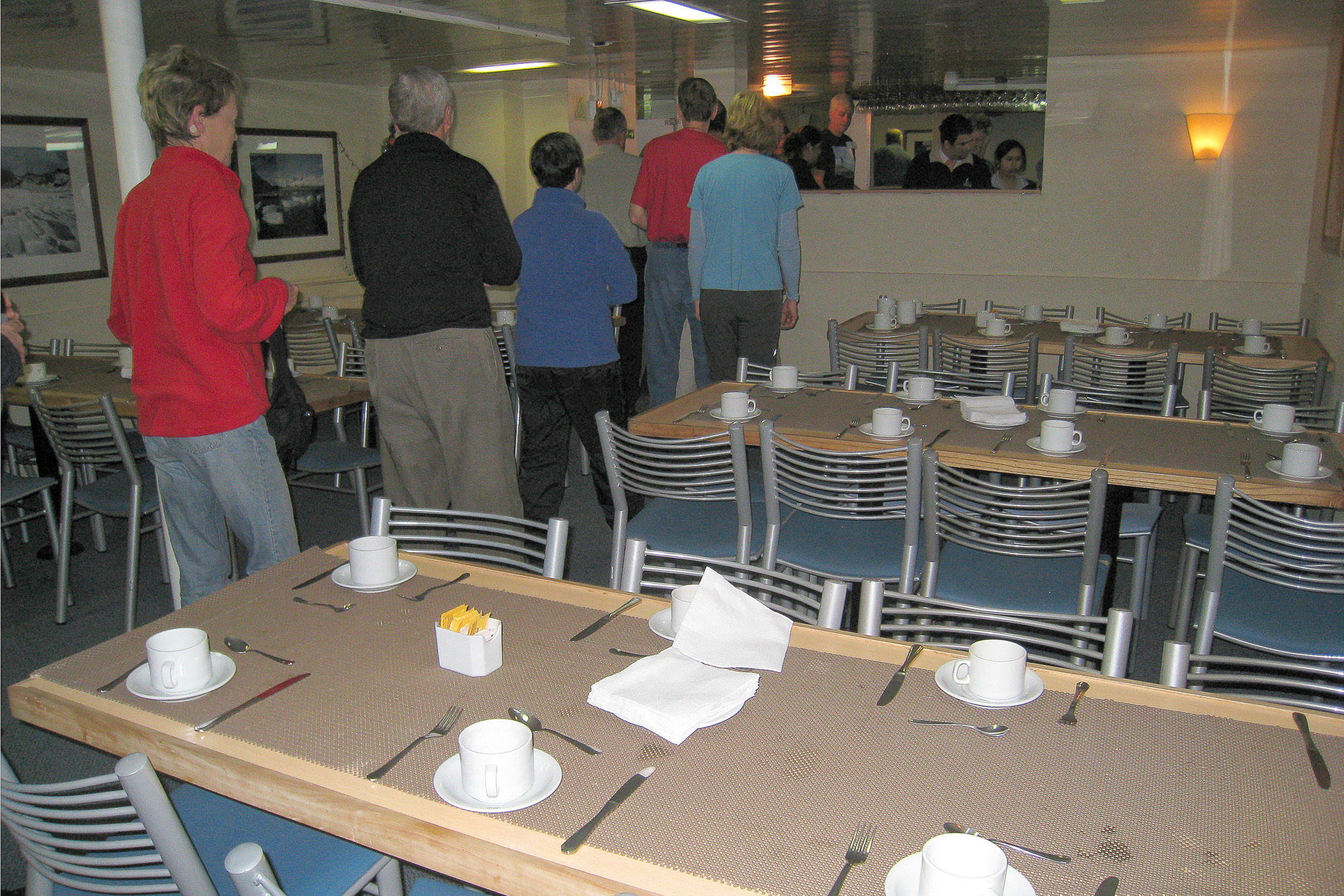 erstes Frühstück auf dem Schiff